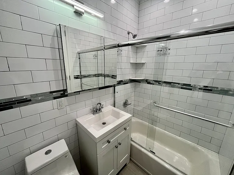 574 W End Ave #2 — Photo 15