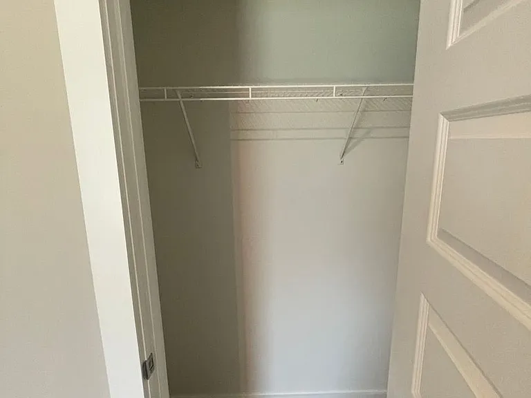 459 Troubadour Ln — Photo 32