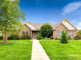 2910 E 63rd St, Davenport, IA 52807