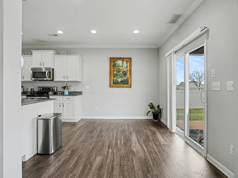 10916 Tower Oak Dr — Photo 16
