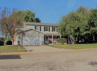 313 S Cross Trl, McHenry, IL