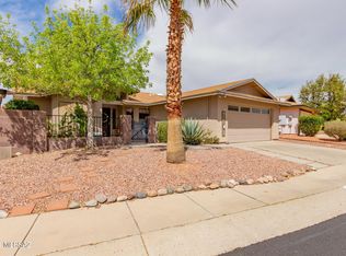 9701 N Donegal Pl, Tucson, AZ 85742