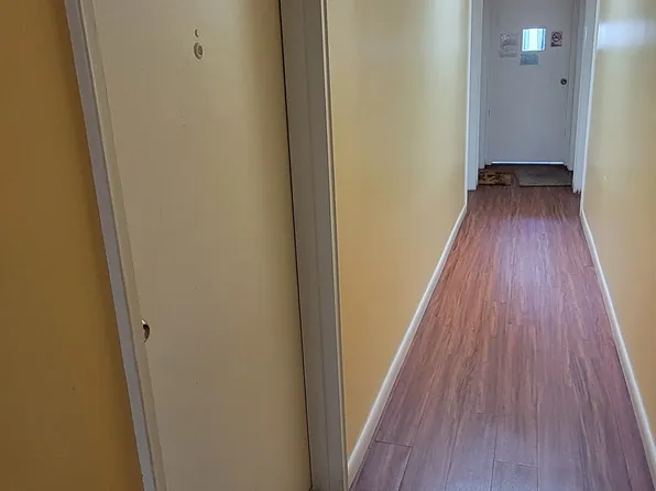 992 Broadway image 10 of 10