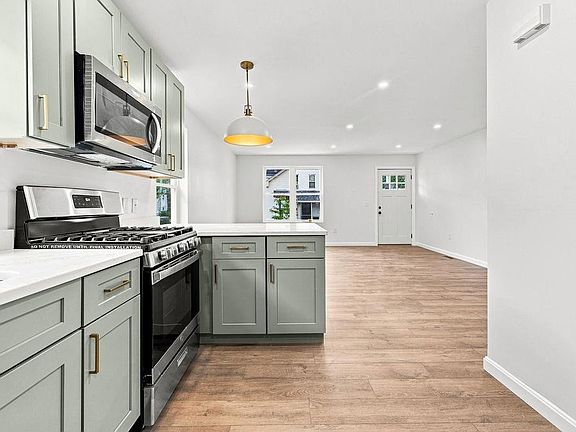 5th image of 116 Langdon St