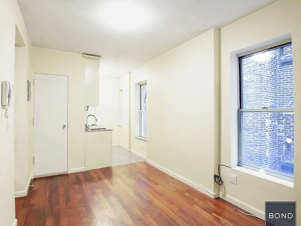 1st image of 520 E 11th St APT 10