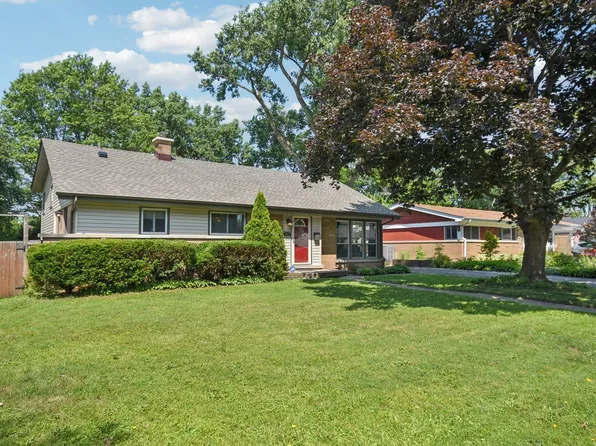 816 Appletree Ln, Deerfield, IL 60015