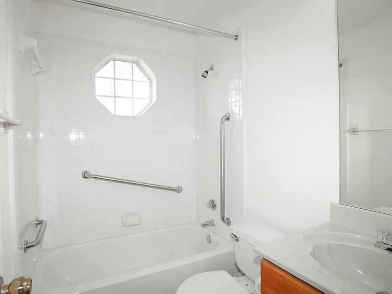 3109 Scott Dr — Photo 12