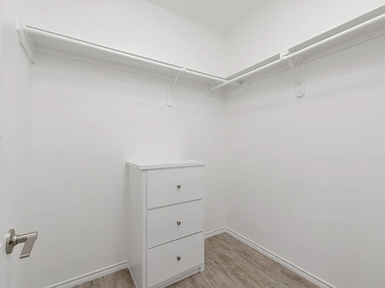 411 Hinojosa Dr — Photo 17