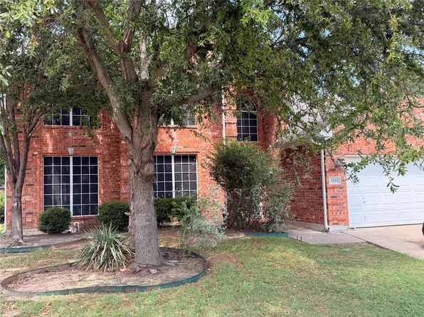 1212 Badbury Ln, Grand Prairie, TX 75052