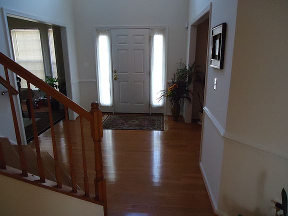 5th image of 4 Saint Charles Ct