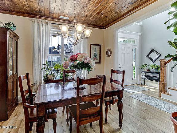 5th image of 8846 New Forest Drive