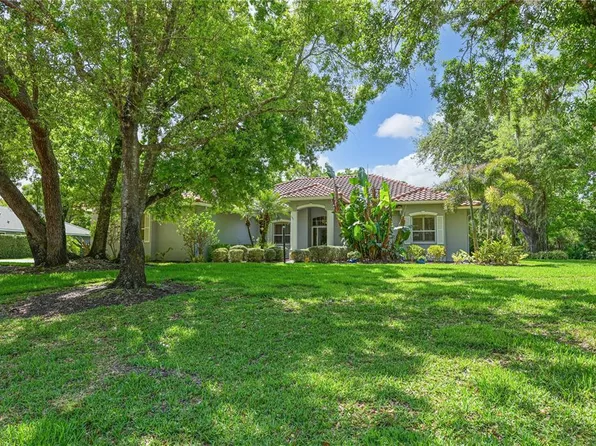 3240 Walter Travis Dr, Sarasota, FL 34240