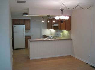 971 Great Hill Dr, Warwick, RI 02886