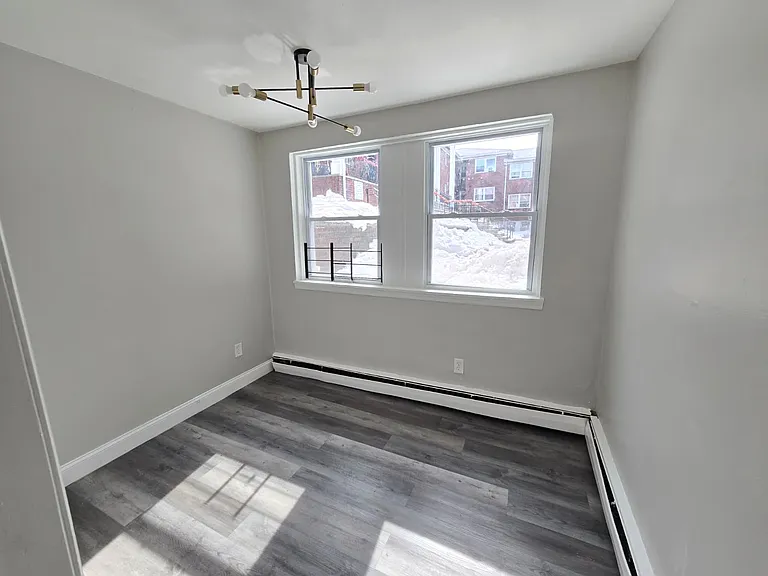 479 Roseville Ave #6B — Photo 4