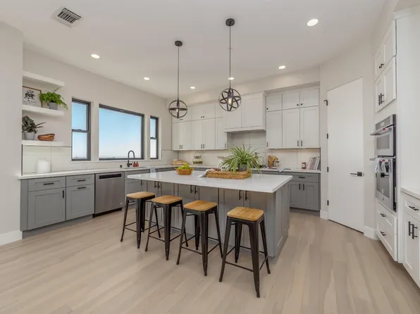 1146 Lantern View Ct, Auburn, CA 95603