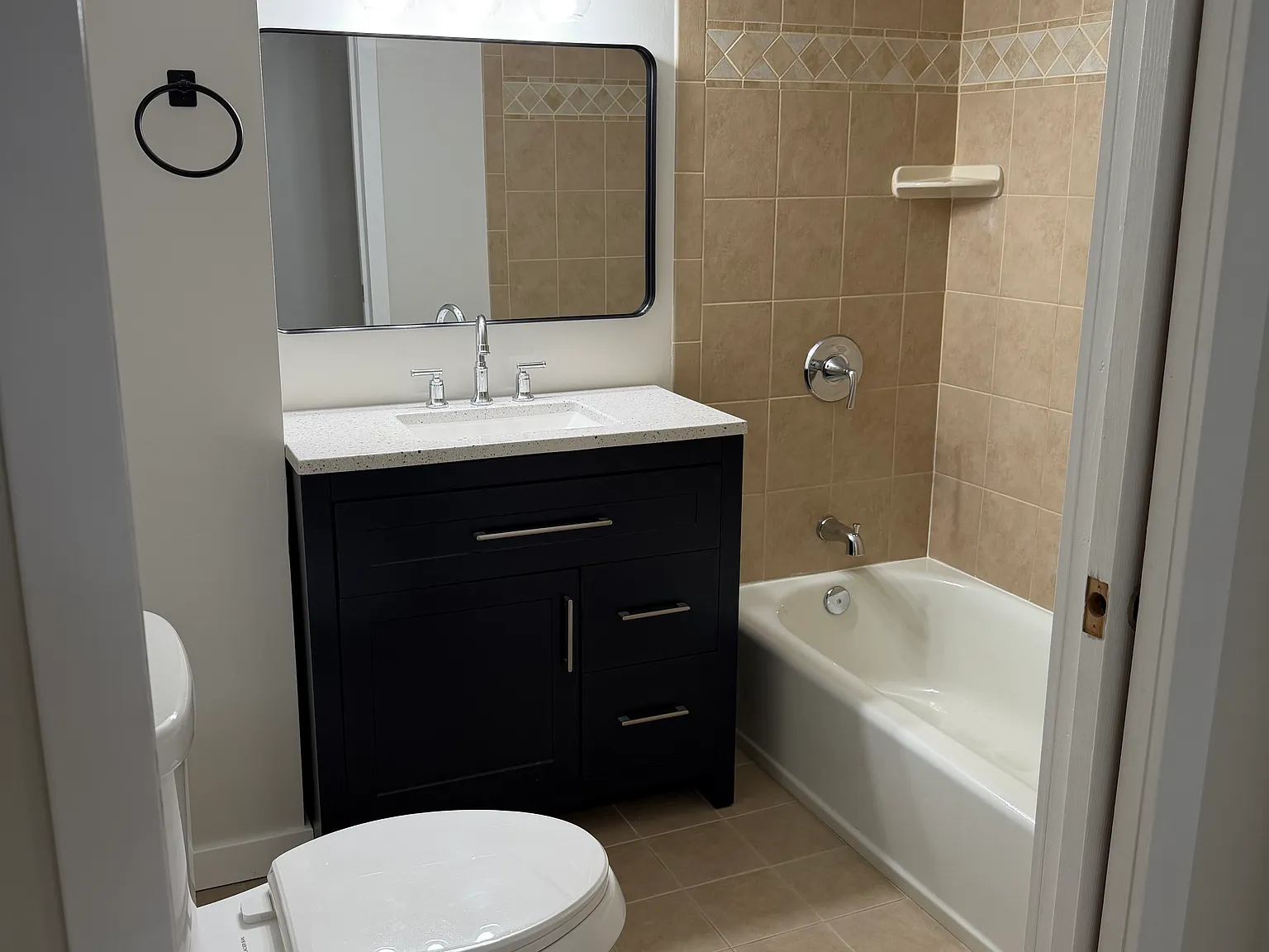 3 bed, 1308 sqft, $2,900 — Photo 4