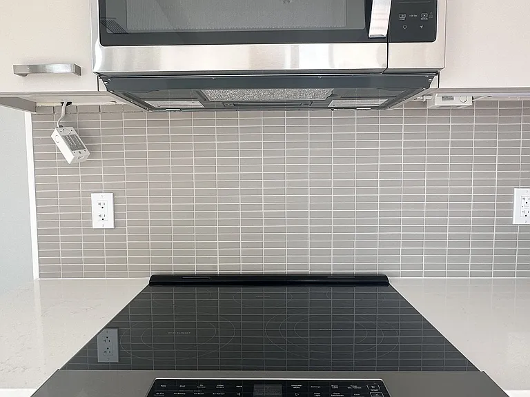 20 Soudan Ave #3203 — Photo 6