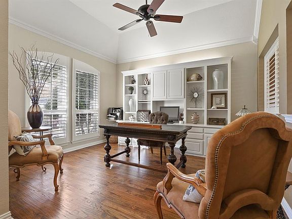 4th image of 3107 Vista Heights Ln