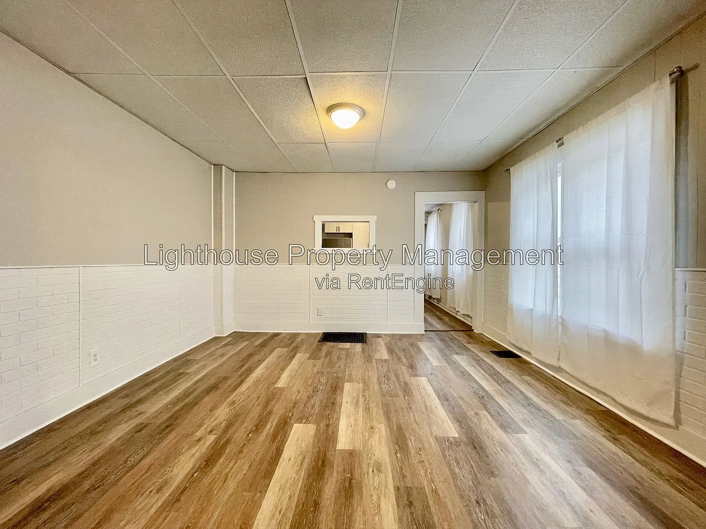 2 bed, 1.0 bath, 1000 sqft, $1,025 — Photo 4