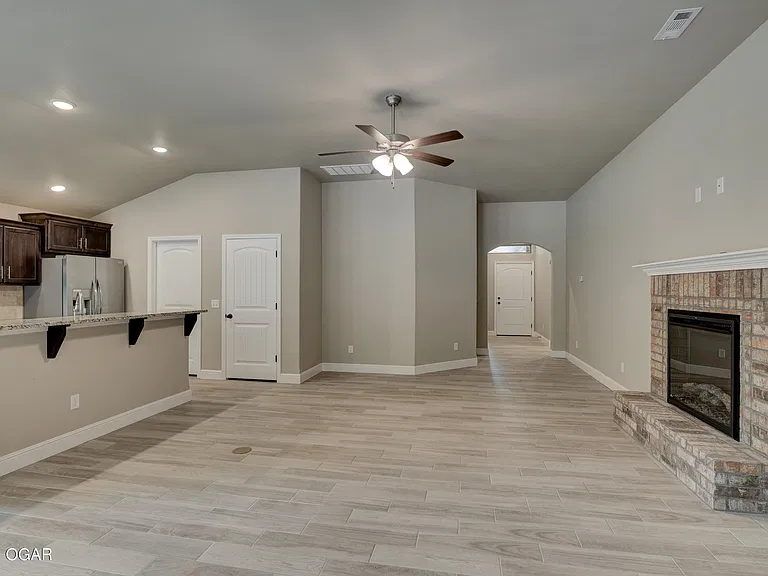 2632 S Lois Ln — Photo 10