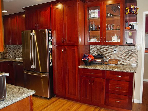 4th image of 671 Briarcliff Ct