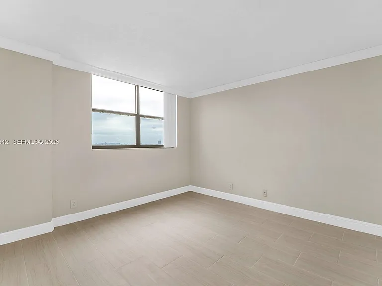 290 174th St #1519 — Photo 30