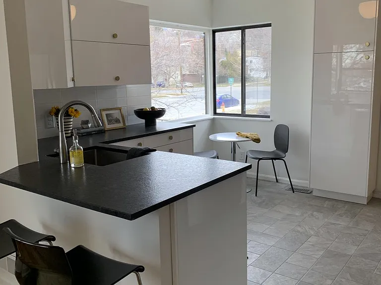 219 W 300 N — Photo 6