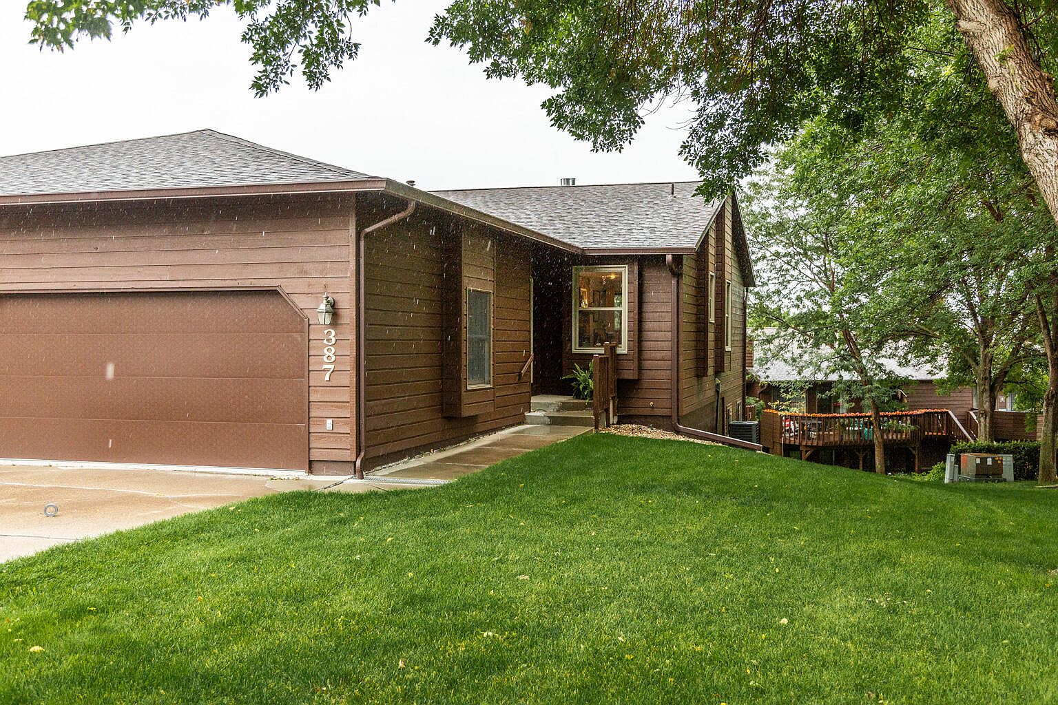 387 E Brandon Dr, Bismarck, ND 58503 Zillow