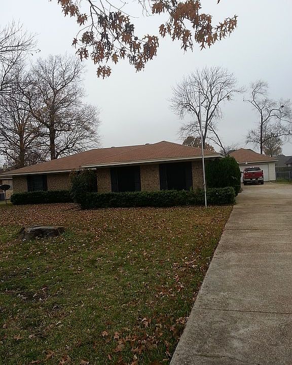 1st image of 4606 Parkridge Dr