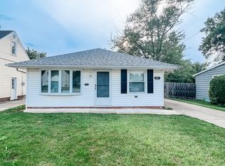 496 E 300th St, Willowick, OH 44095