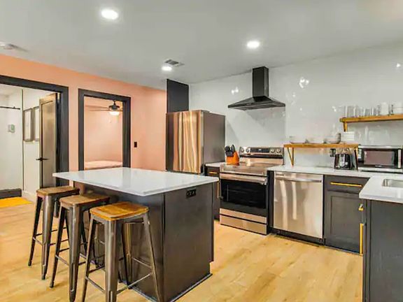 3rd image of 1230 Driftwood Dr #1232