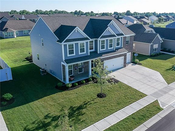 2nd image of 8518 Ballard Ln