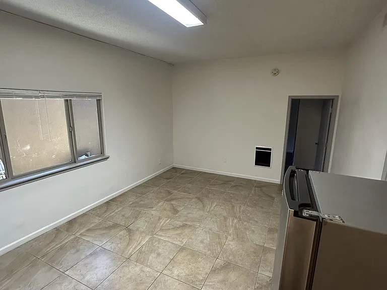 2841 Alder Ave #A — Photo 8
