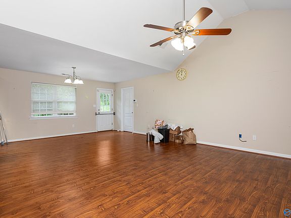 3rd image of 1321 Monte Vista Dr