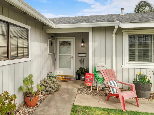 7024 Bear River Dr, Sacramento, CA 95842