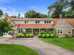 955 Edwards St, Brookfield, WI 53005