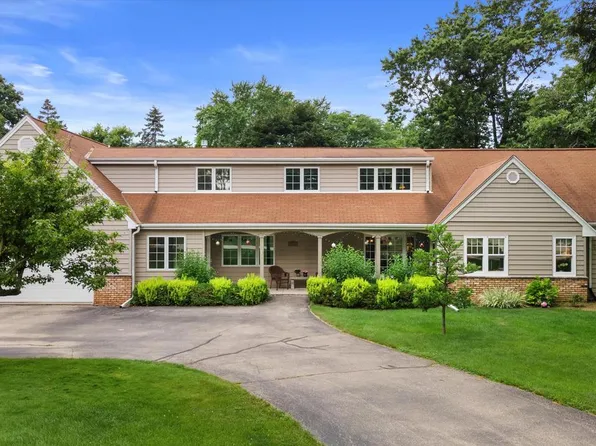 955 Edwards STREET, Brookfield, WI 53005