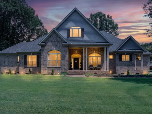 475 Winesap Rd, Duncan, SC 29334