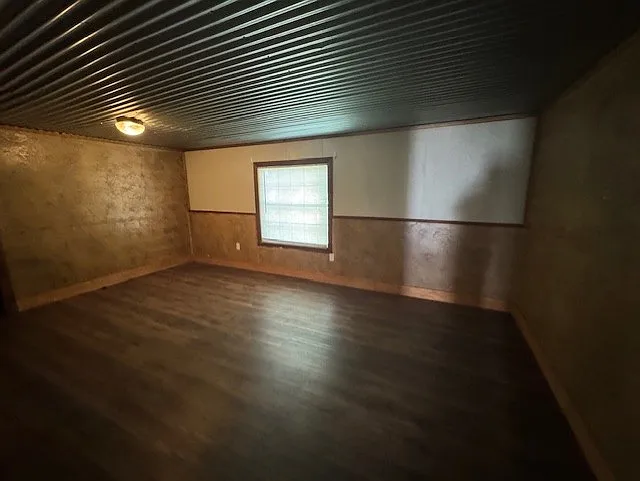 1321 W Frey St — Photo 5