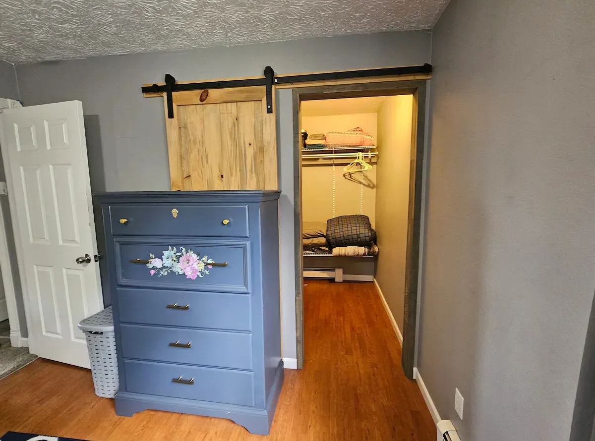 3 bed, 1.5 bath, 1166 sqft, $3,000 — Photo 4
