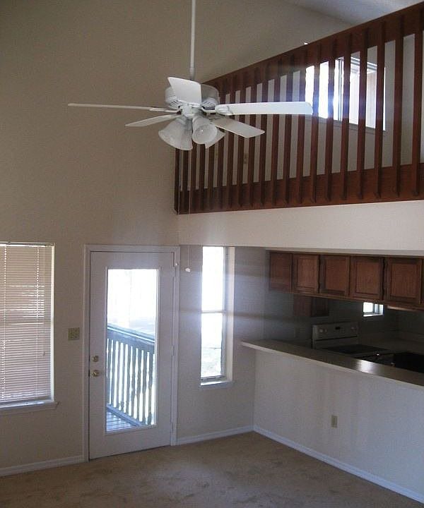 LOFT style floorplan w/1st floor Master