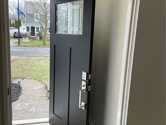 5th image of 408 Bennett St