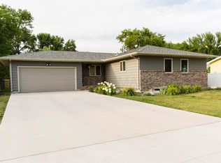 1928 8th Ave N, Moorhead, MN 56560