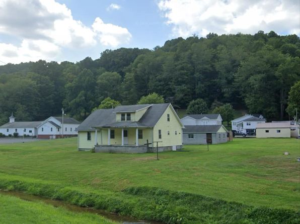 13 Darrah Ln, Fairview, WV 26570