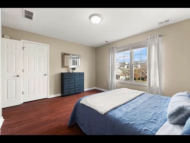 1409 Pleasant Ridge Dr — Photo 15