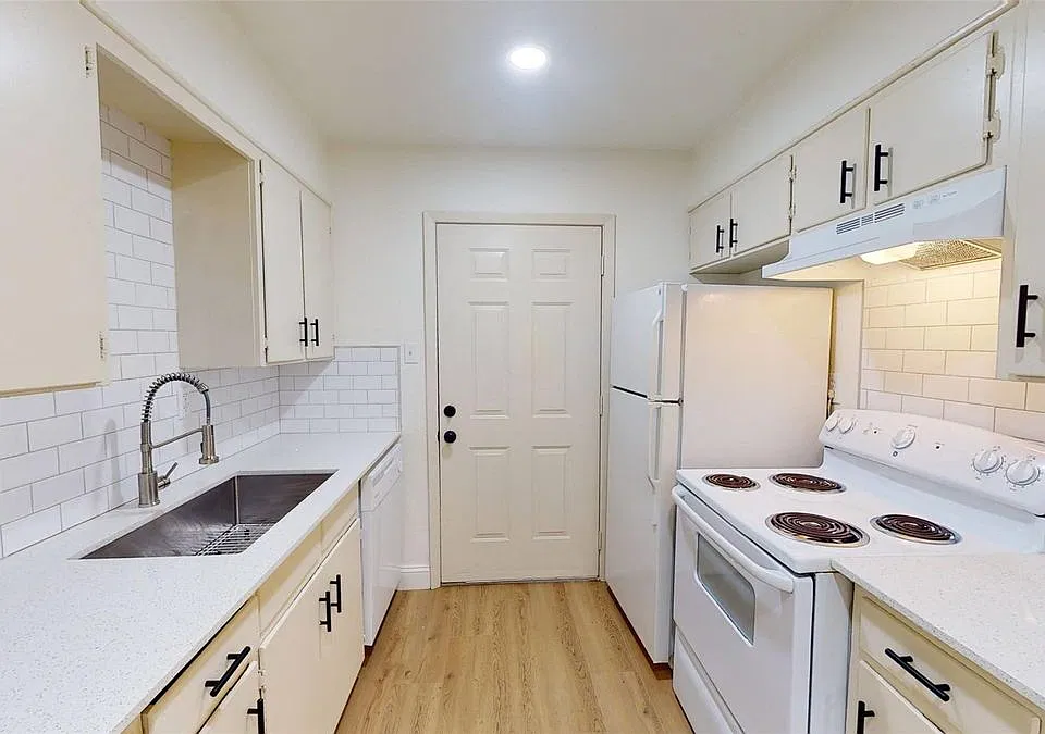 614 W Heard St #12