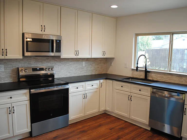 5241 Reed Dr — Photo 9