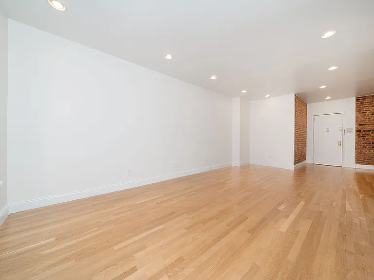 659 W 162nd St #24 — Photo 9