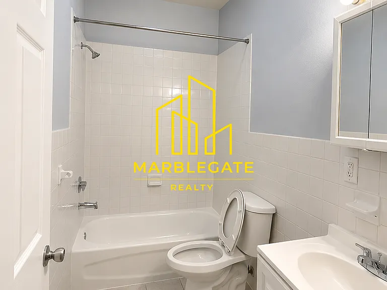 345 Sanford Ave #22R — Photo 4