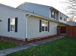 8106 Independence Dr APT A, Mentor, OH 44060
